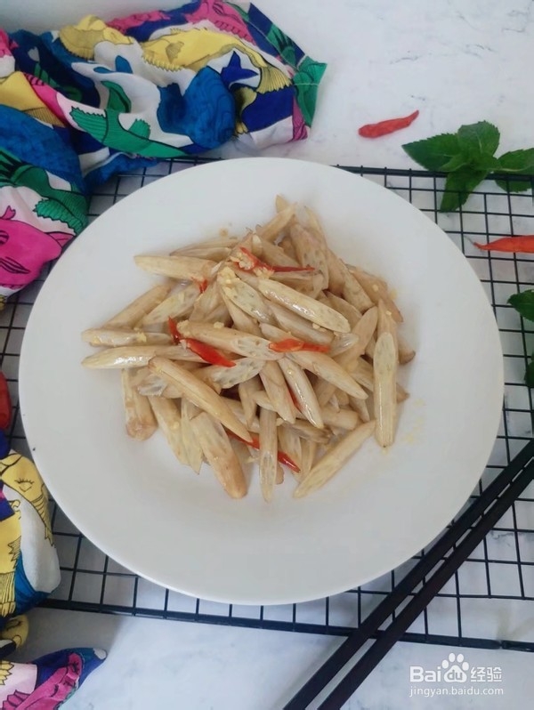 好吃的酸脆藕心菜