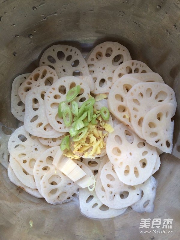 凉拌藕片的做法