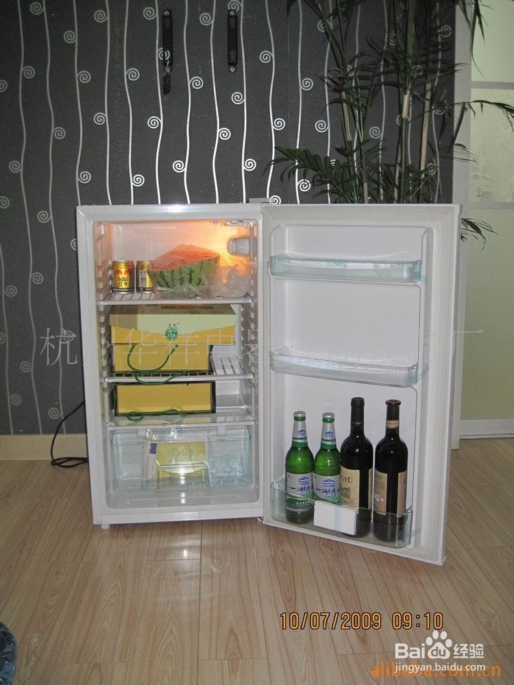 衣服被口香糖粘住怎么办