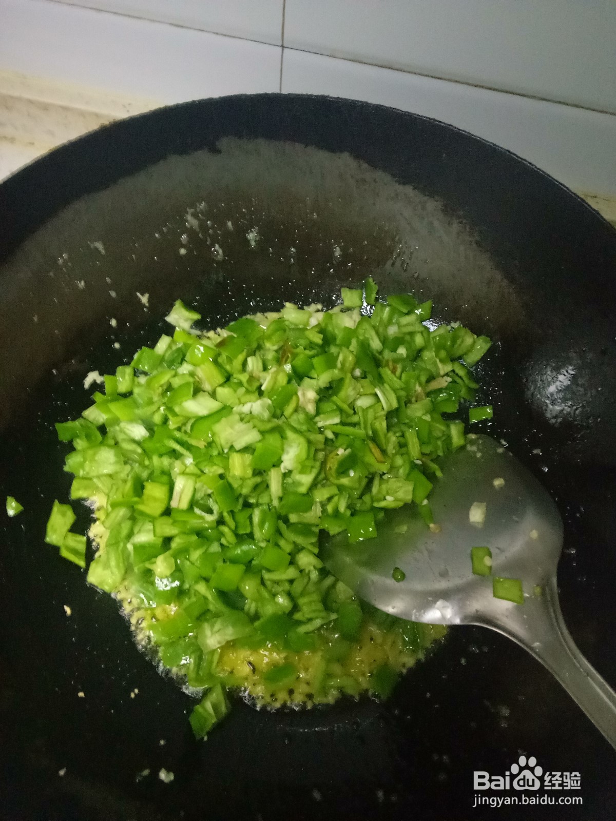 蒜香青椒鸡蛋果