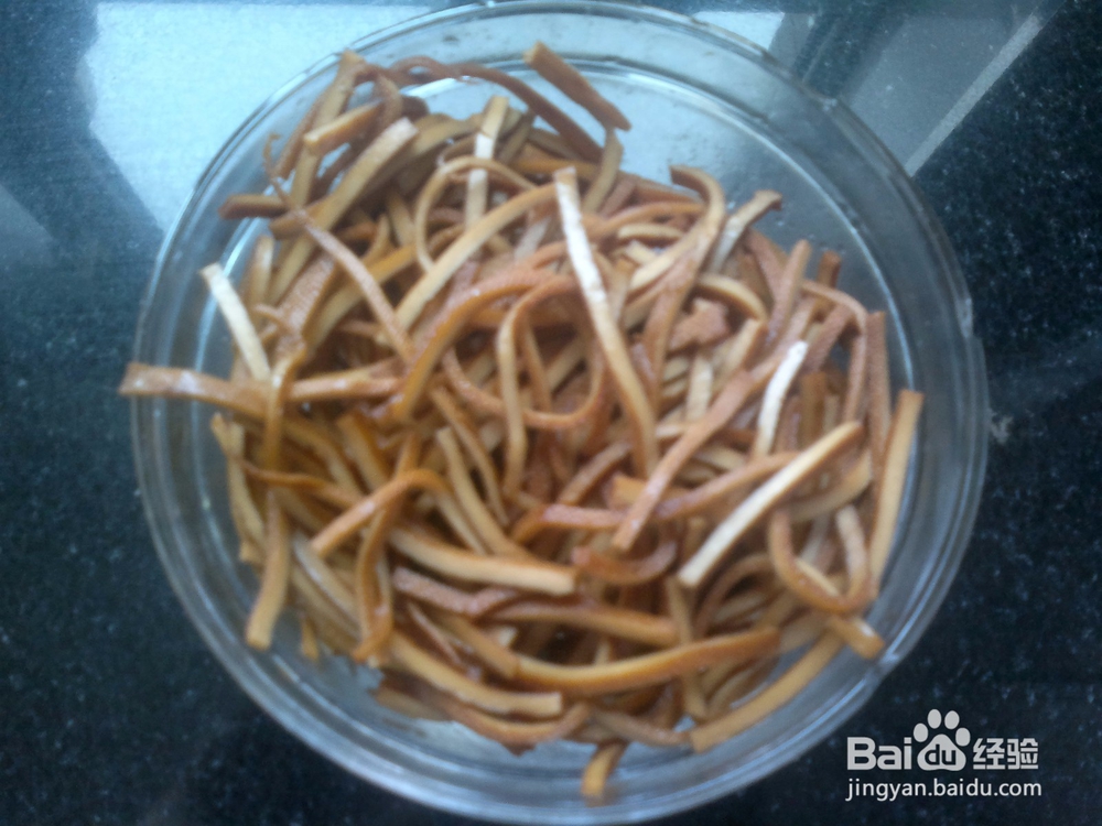 虾皮韭菜炒干丝的做法