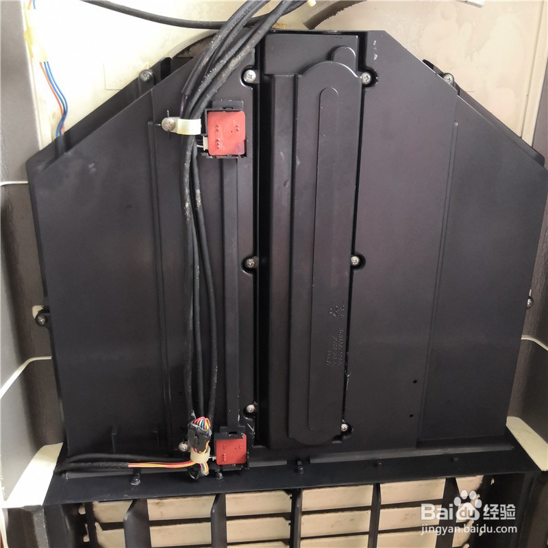 如何维修空调进风口面板不能自动关闭打开的办法