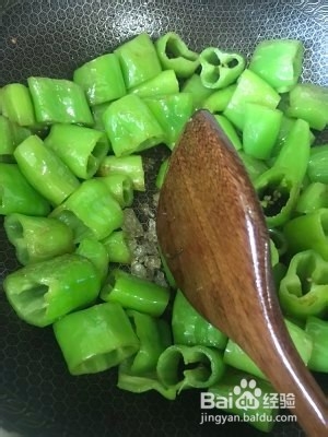 养生食补糖醋青椒的做法