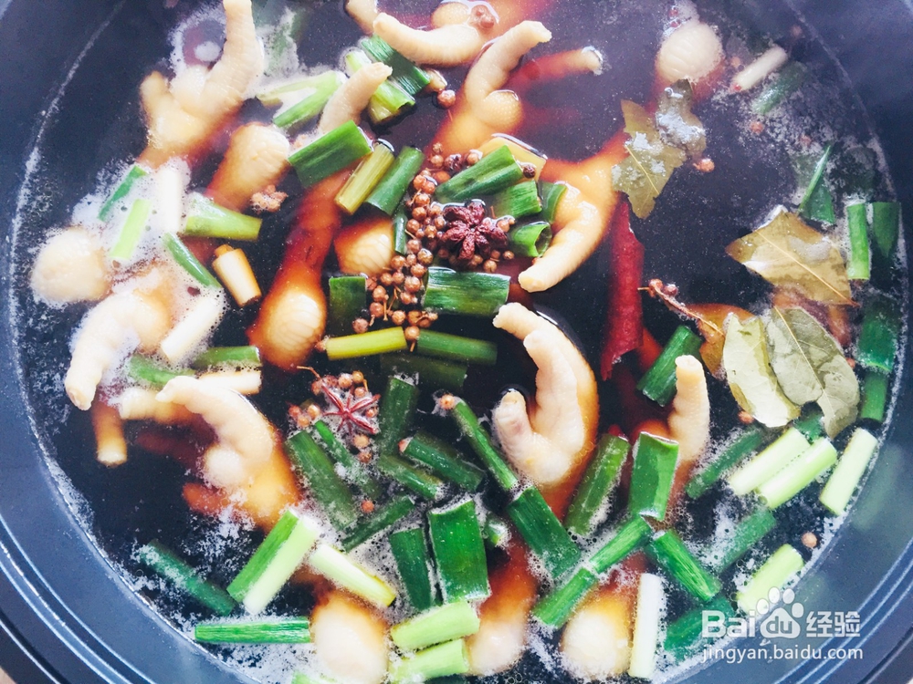 香辣红烧凤爪怎么做才好吃？可以秒杀多数卤味店