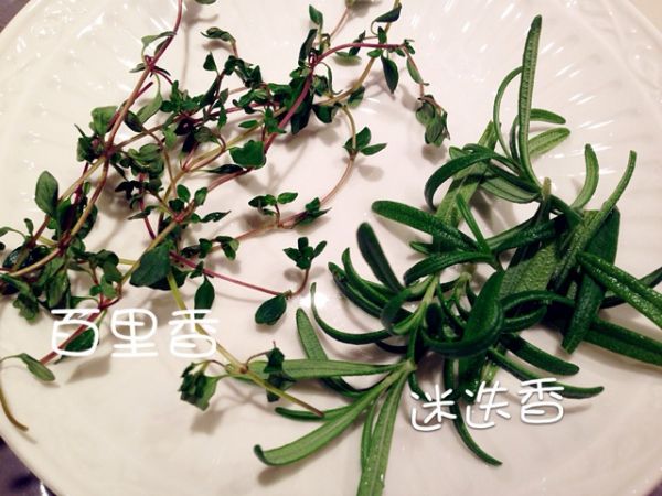 法式红酒迷迭香烤羊排