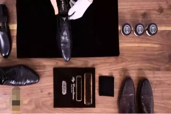 鹿皮鞋怎样清洗