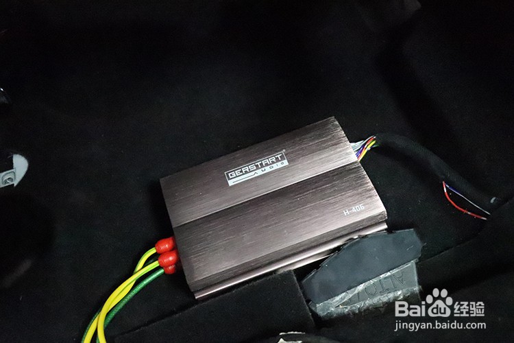 乌鲁木齐吉普自由侠汽车音响改装隔音升级案例