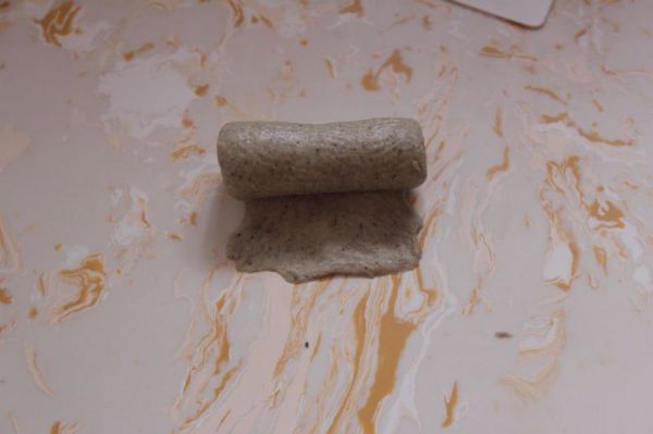 蜂蜜黑芝麻面包