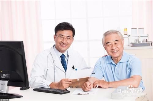 引起口腔溃疡的原因和解决办法