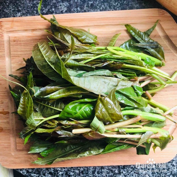 分享自己炸香椿芽面鱼的经验