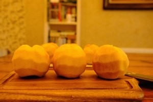 黄桃罐头的做法