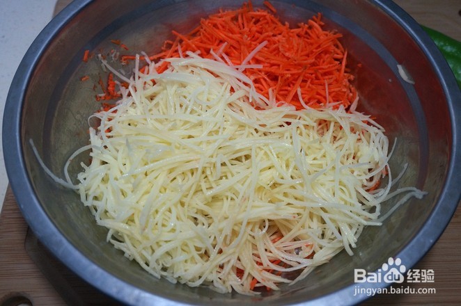 葱香土豆丝的做法