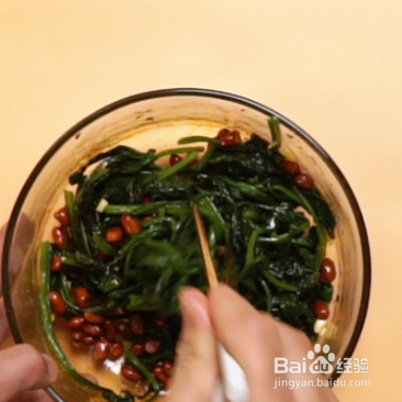 果仁菠菜如何制作