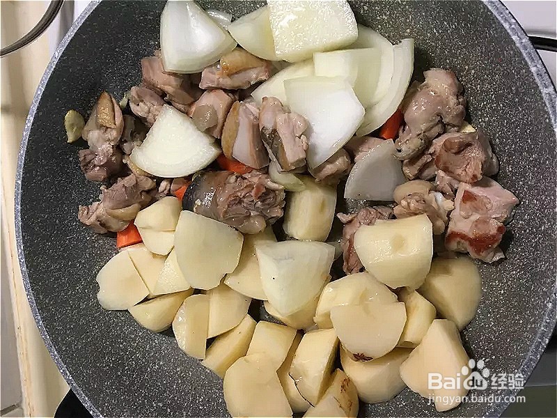 如何做辣酱烧去骨鸡腿