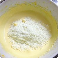 蛋黄溶豆的做法