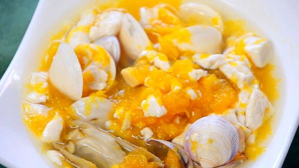 南瓜炖海鲜豆腐