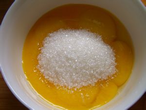 芒果鲜奶冰激凌