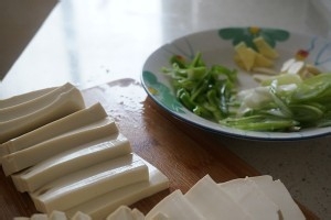 如何做一道葱烧嫩豆腐