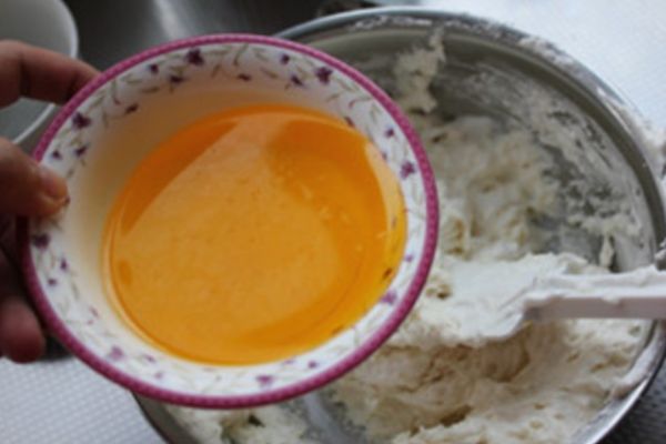 蛋白杏仁花式小蛋糕