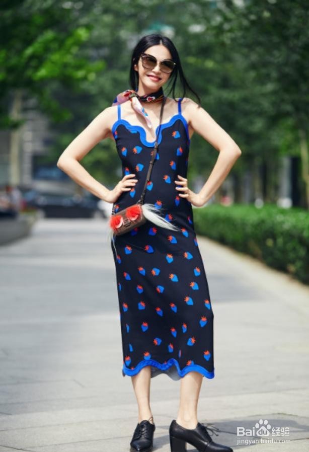 辣妈姚晨随颜值不高，但一品却一流，竟是时装精