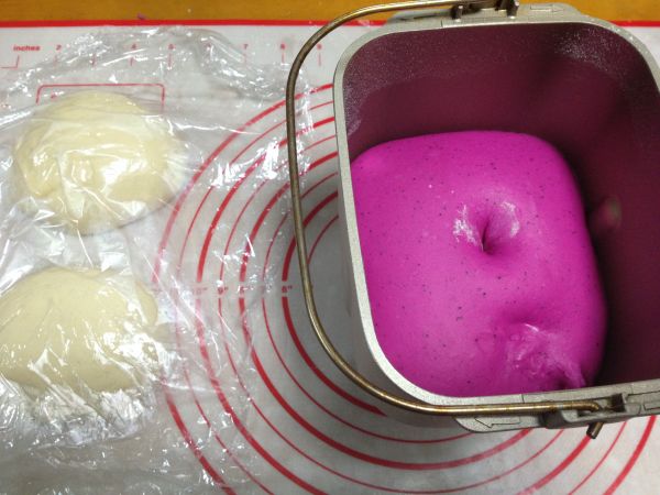 火龙果花瓣吐司