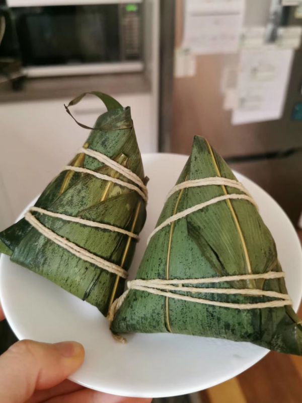 咸蛋黄鲜肉粽子