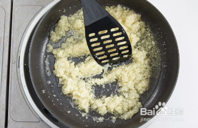 经典蒜蓉粉丝蒸扇贝怎么做?