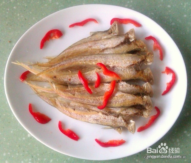 蒜香酥烤小刀鱼