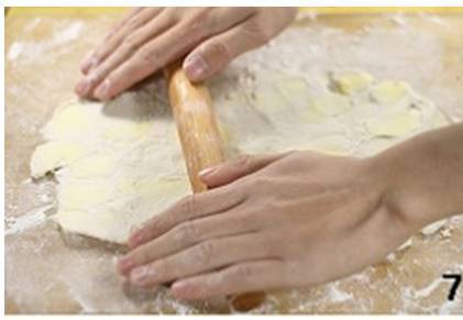 怎样家中自制美味的酥脆樱桃派