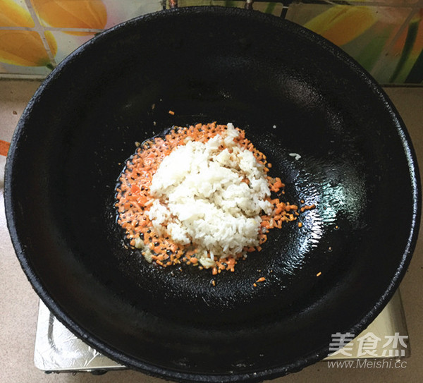 肉松蛋包饭的做法