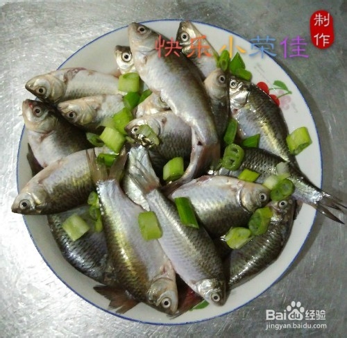 干炸小鲫鱼的做法