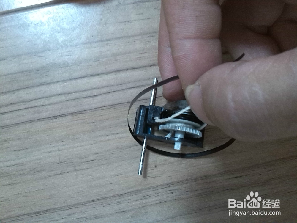 拉绳玩具小狗坏了怎样修复？