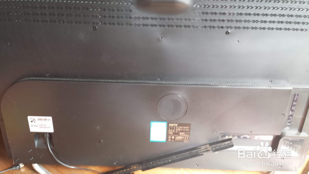 乐视电视挂墙安装方法