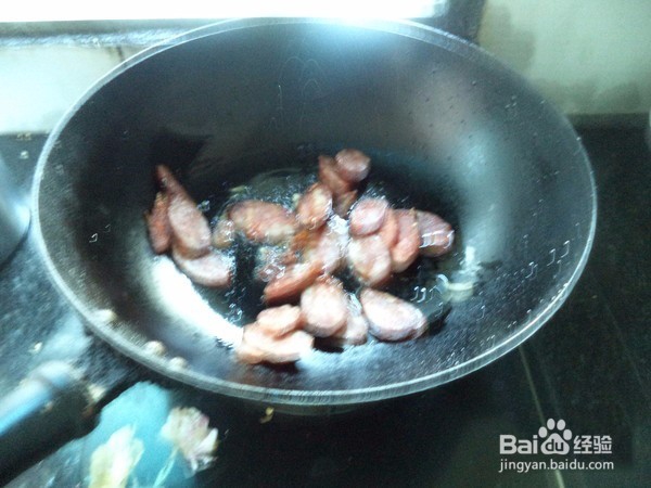 青椒炒香肠怎么做好吃?