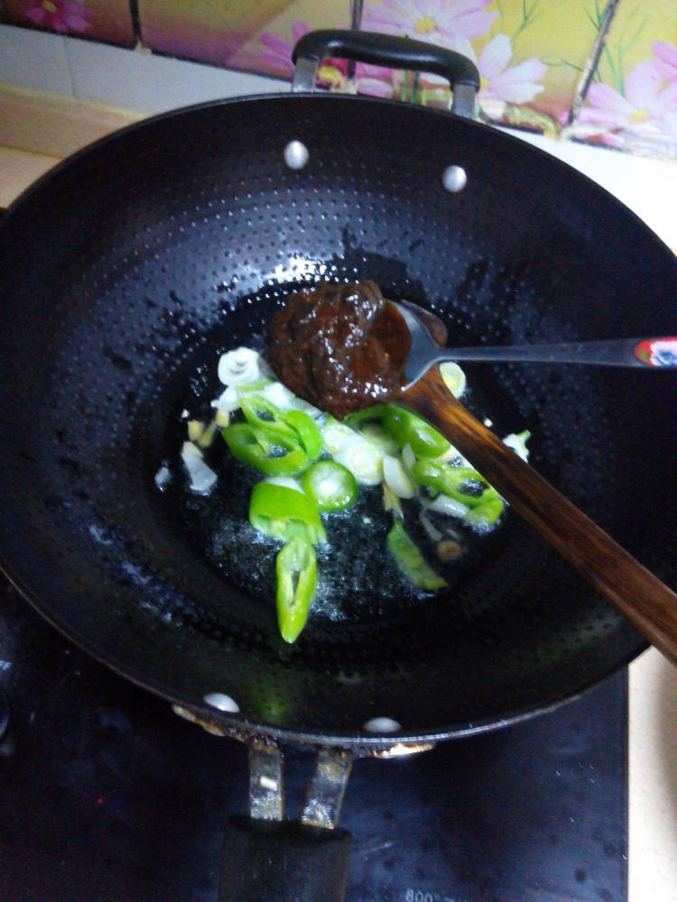 好吃又美味的爆炒酱蛤你会做吗?