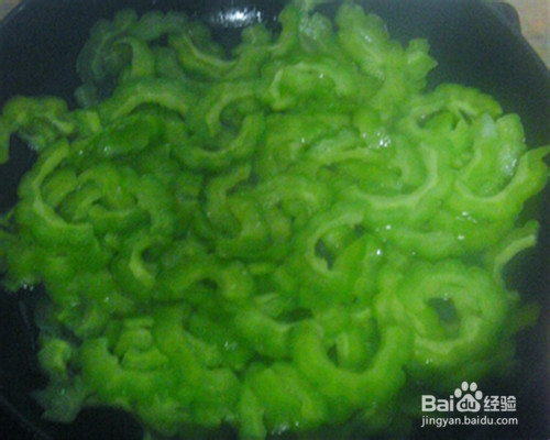 【苦瓜炒肉丝】的做法