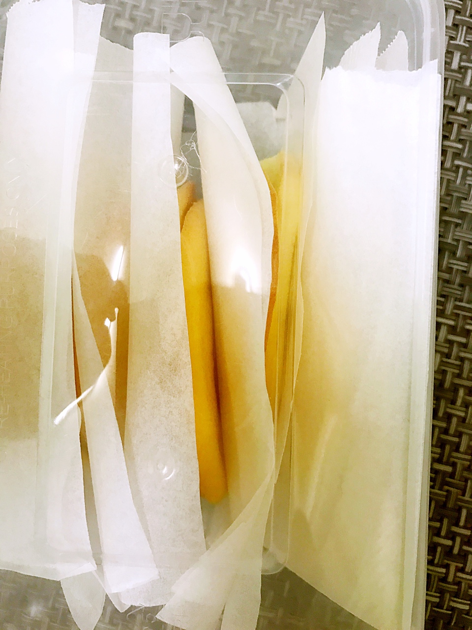 让我们一起学习改良版 草莓蛋糕的做法吧