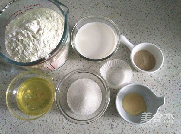 元气满满的热狗餐包