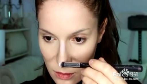 如何画出海拉仿妆?