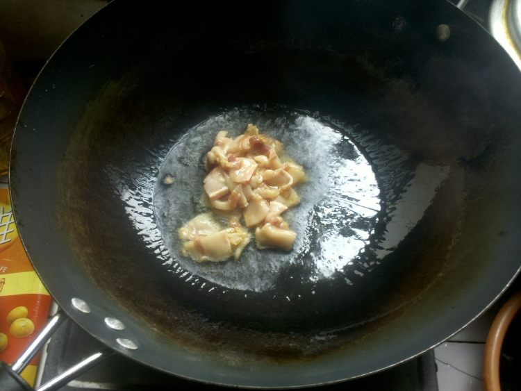 双椒黑木耳炒肉片的做法,看完你就知道了!