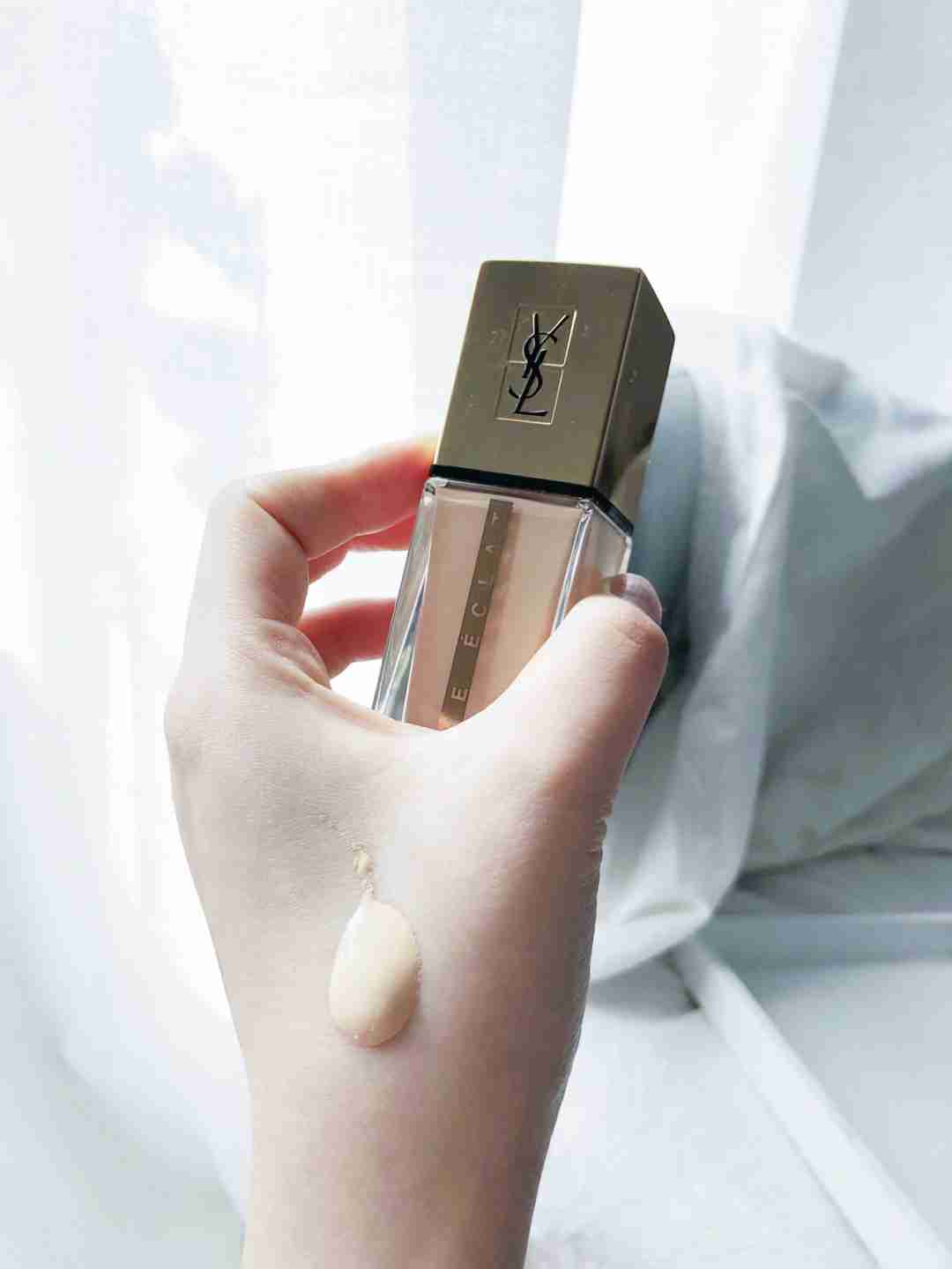 为干皮量身定制款——YSL超模精华粉霜