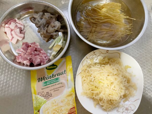 酸菜海鲜炖粉条