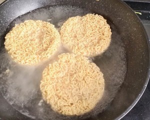 炒方便面好吃随意