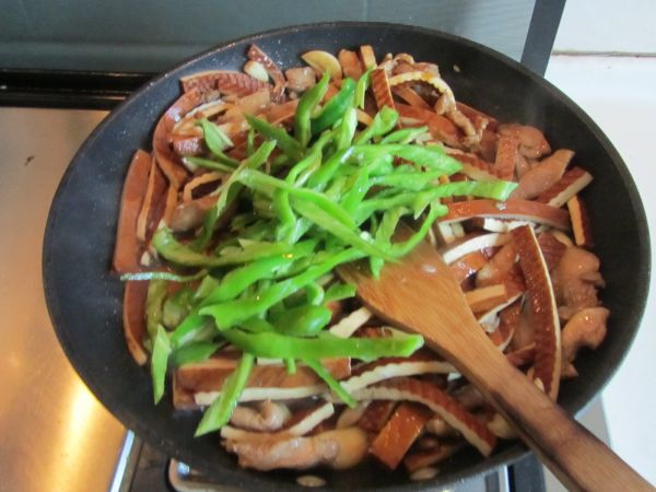 青椒鸡丝炒香干