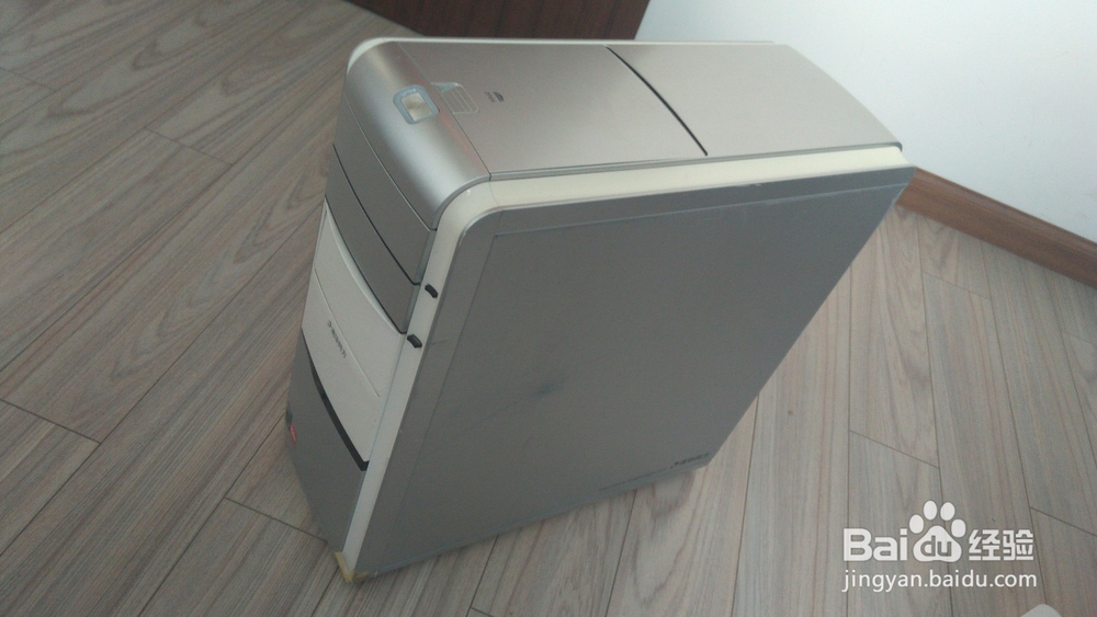 如何连接电脑的单个部件并开机