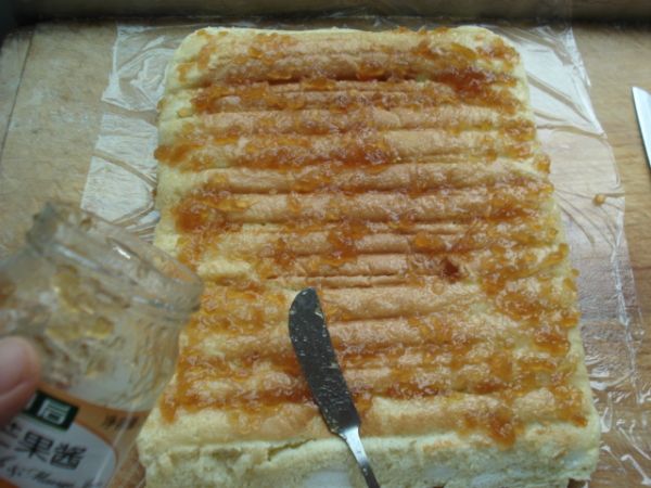 咖啡彩绘蛋糕卷