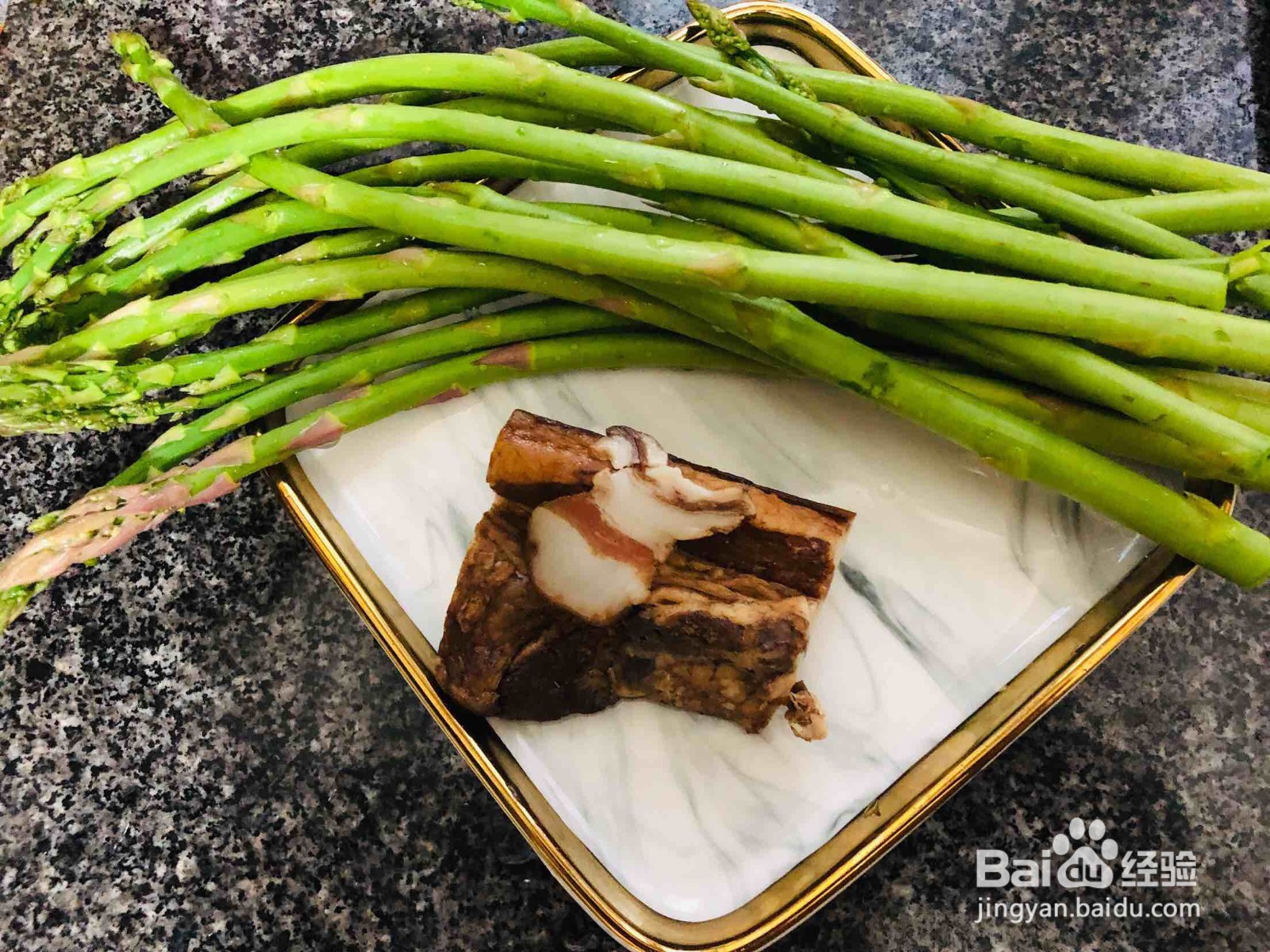 怎么做芦笋炒腊肉