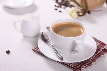 晚上食用哪些食物影响睡眠?