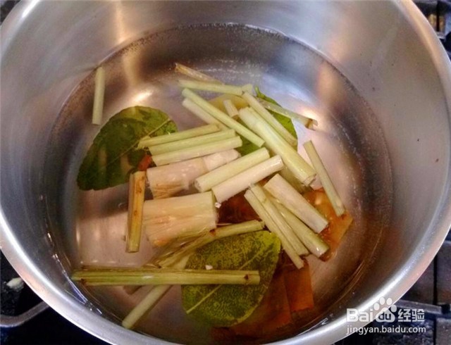 教你做冬日暖胃酸辣丸子汤