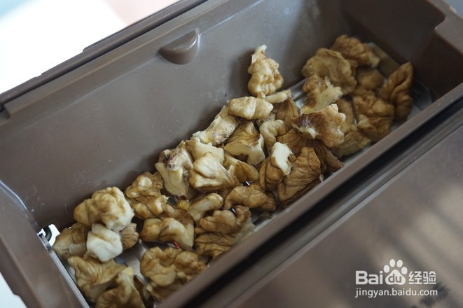 一键式香蕉核桃面包的做法